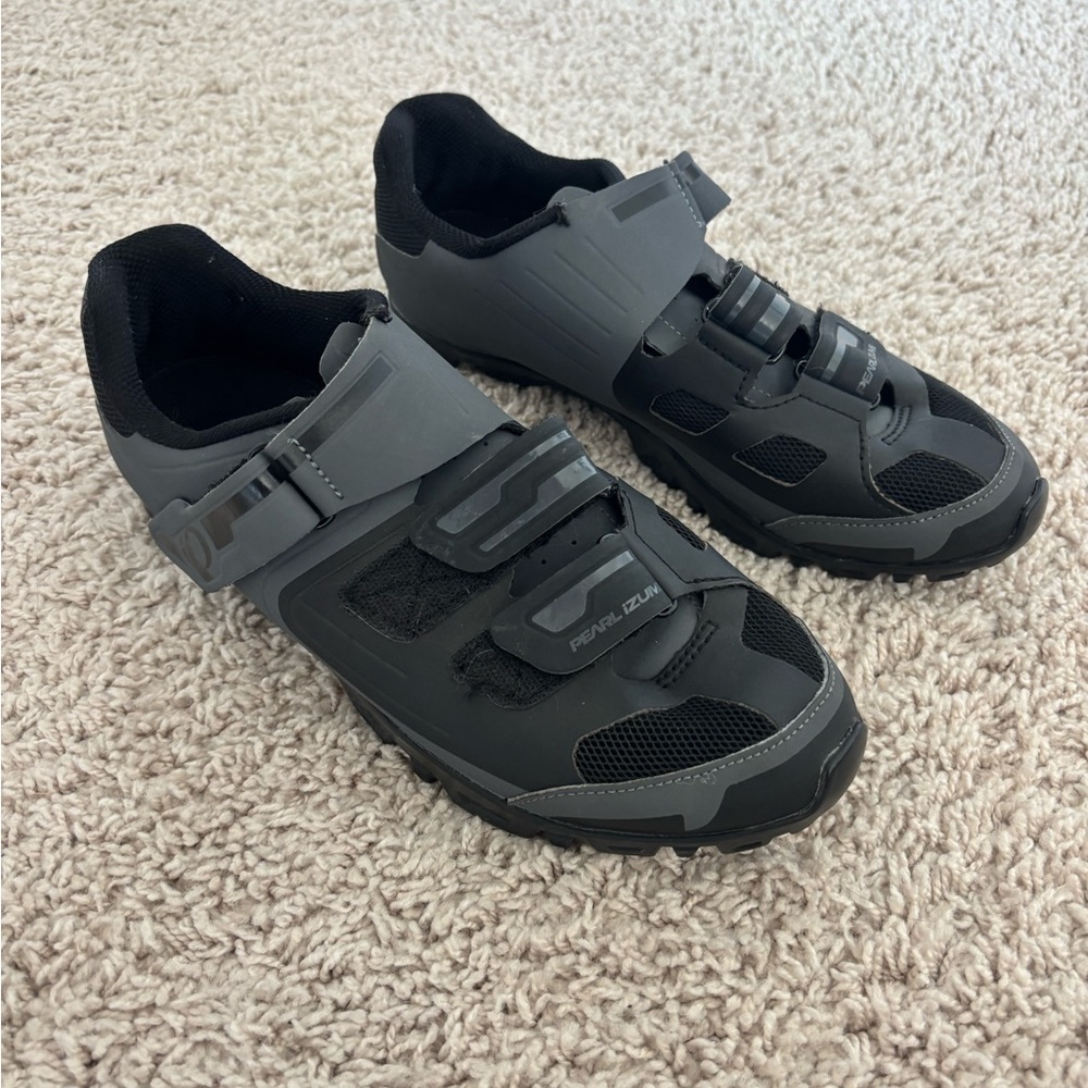 Pearl Izumi Women’s All Road MTB Shoes